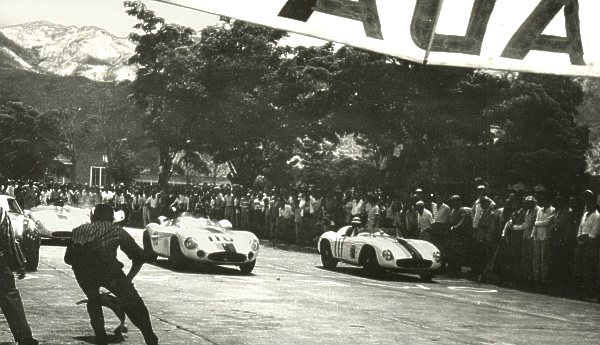 grand-prix-in-caracas-19572.jpg