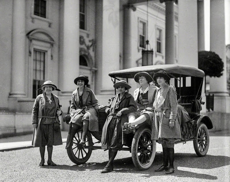 Group of women with automobile at White House 1922..jpg