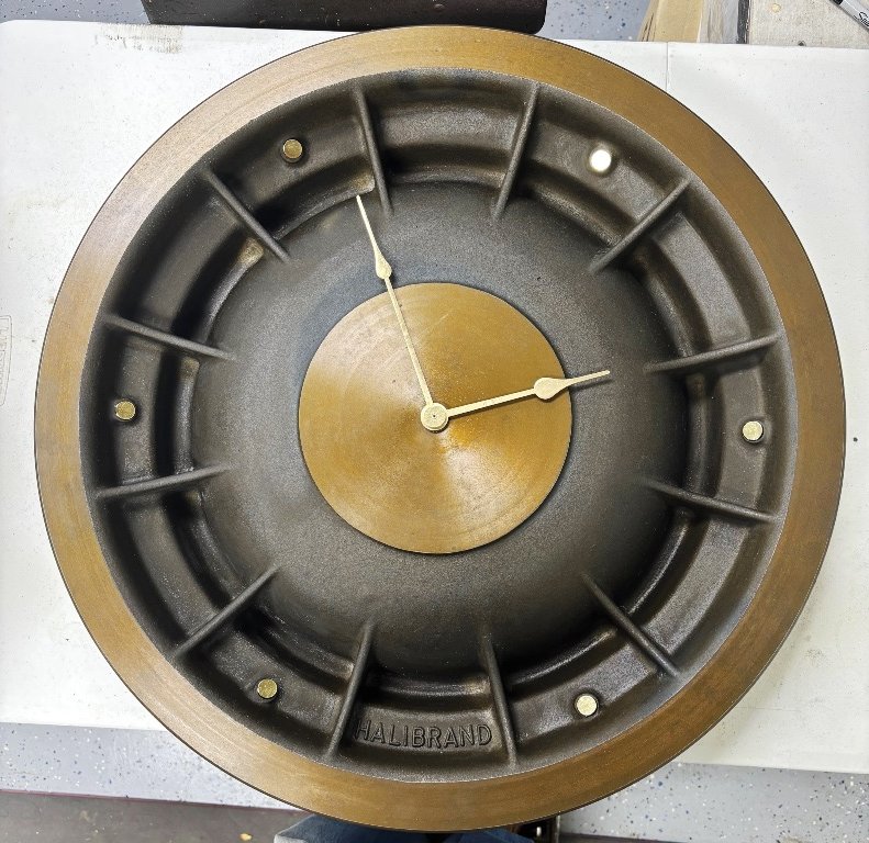 halibrand clock 02.jpg