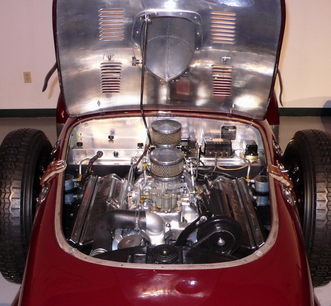 HEMI in a 1950 Allard J2.jpg