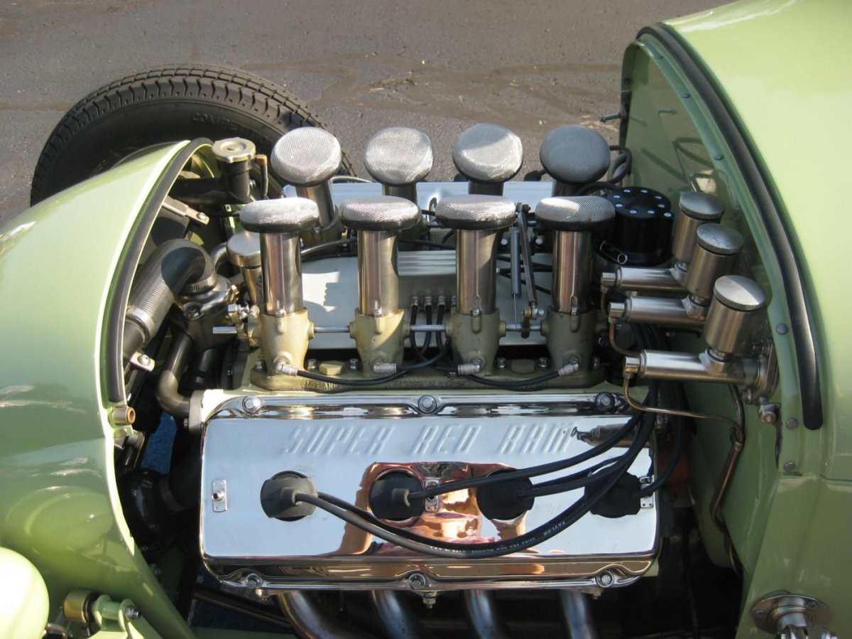 hemi13int.jpg