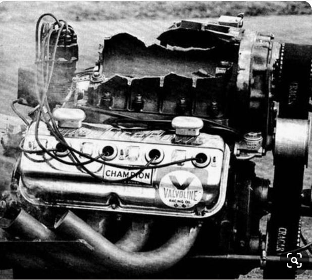 hemi16 int.JPG