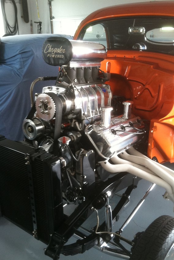 hemi16int.jpg