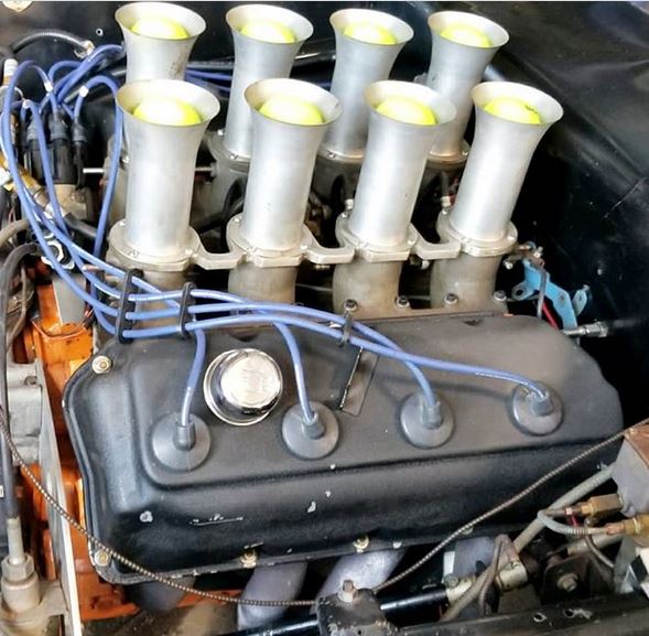 hemi20 int.JPG