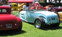 HEMI32 & Burnham's Ol Blue '29.JPG