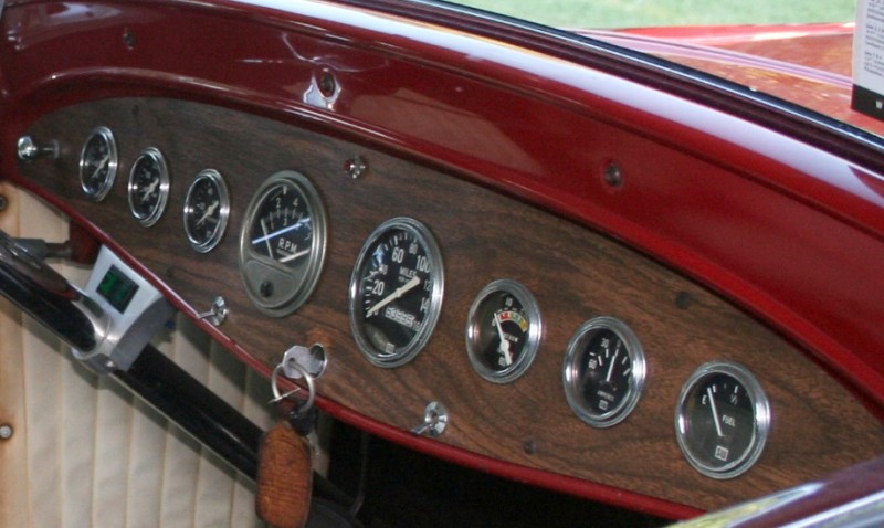 HEMI32 Dash - 2006.JPG