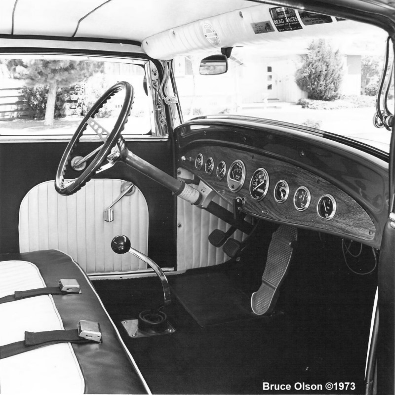 HEMI32 Interior - 1973.jpg