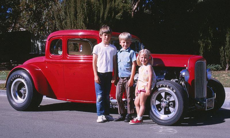 HEMI32 & Siblings (circa 1971).jpg