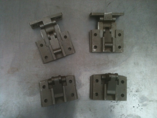 hiddenhinges1.JPG