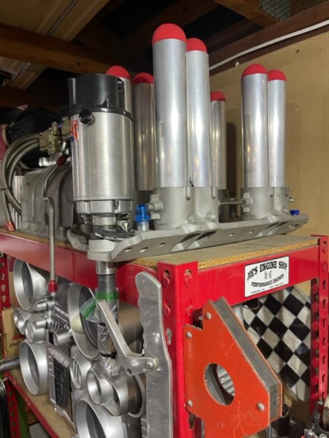 Hilborn fuel injection.jpg