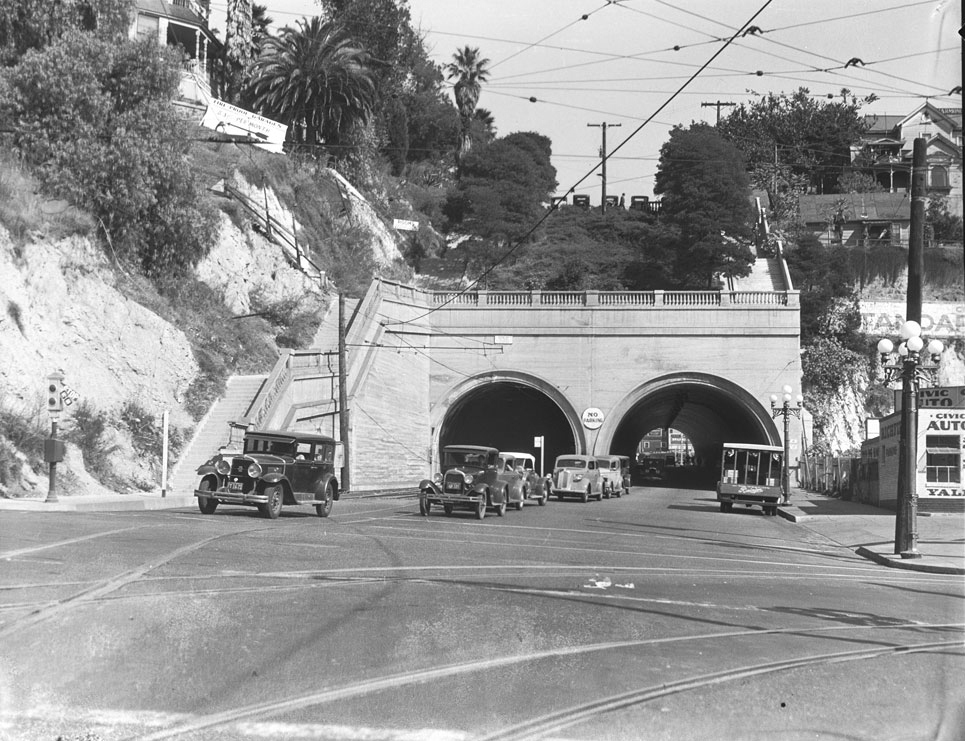 Hill_St_Tunnel_ca1923.jpg