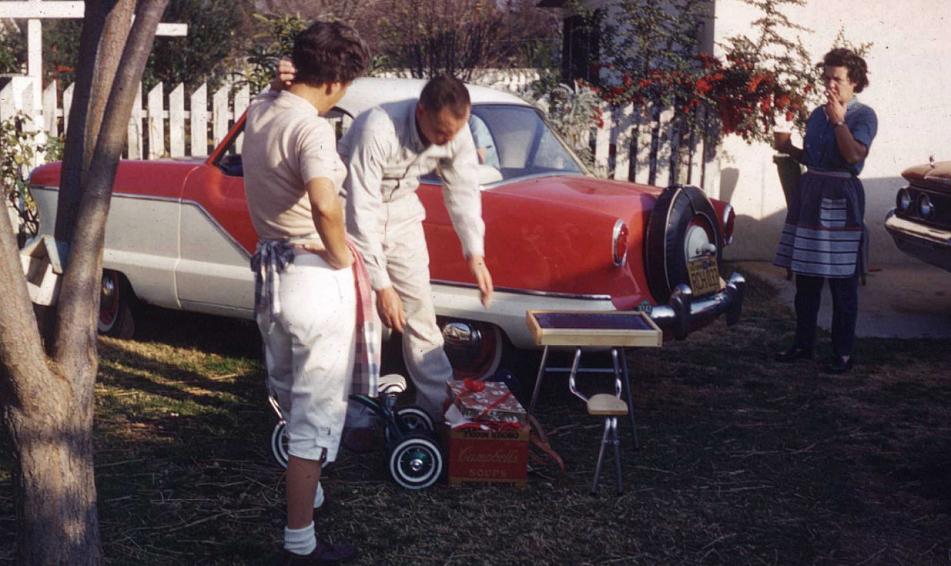 holiday Christmas car 1959 Nash at Christmas.jpg