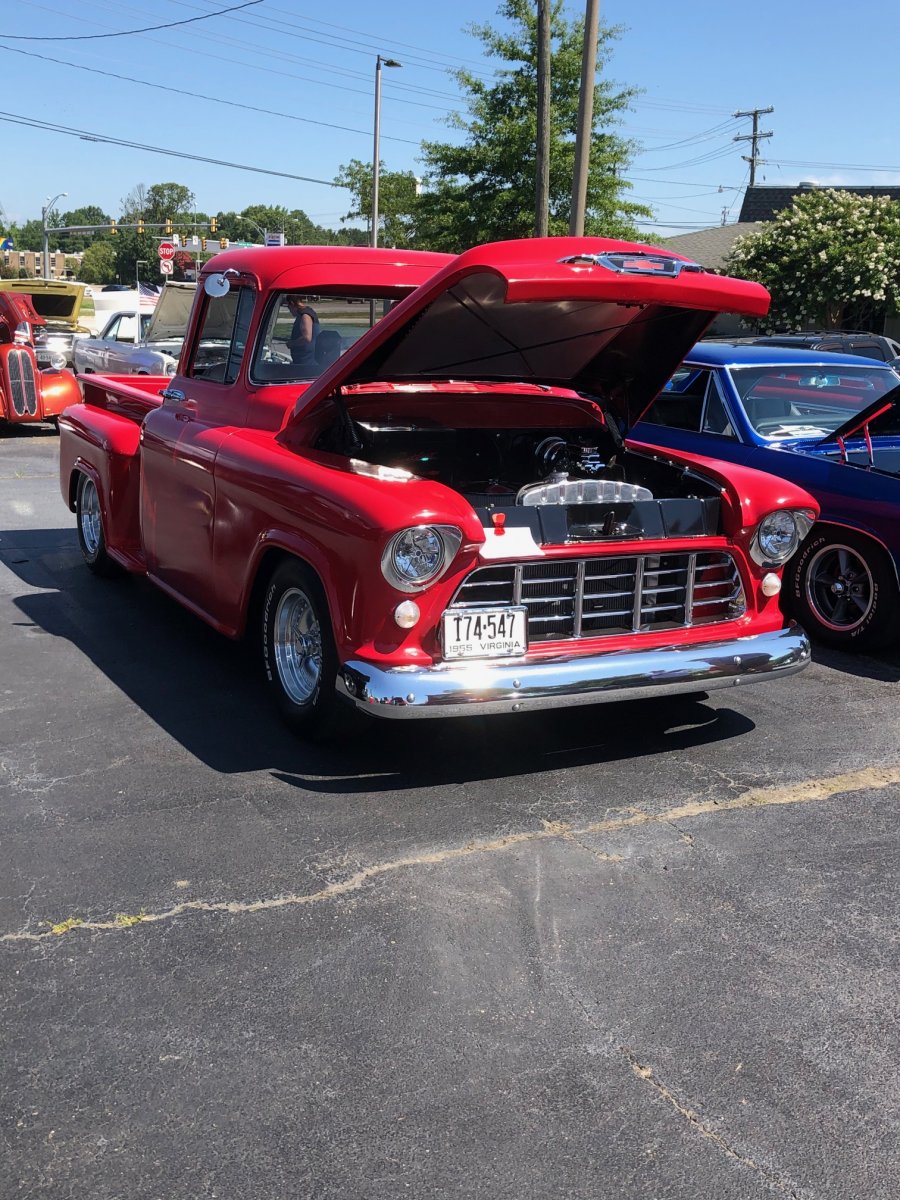 Hopewell car show.jpg