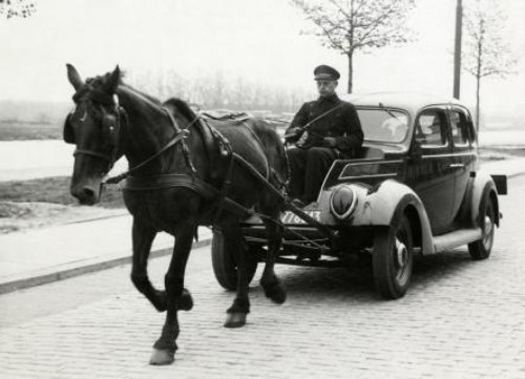 Horse-Power-Car-5-Old-Times.jpg