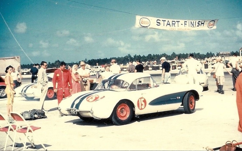 hot first FE vette built by Chevrolet to debut th.jpg