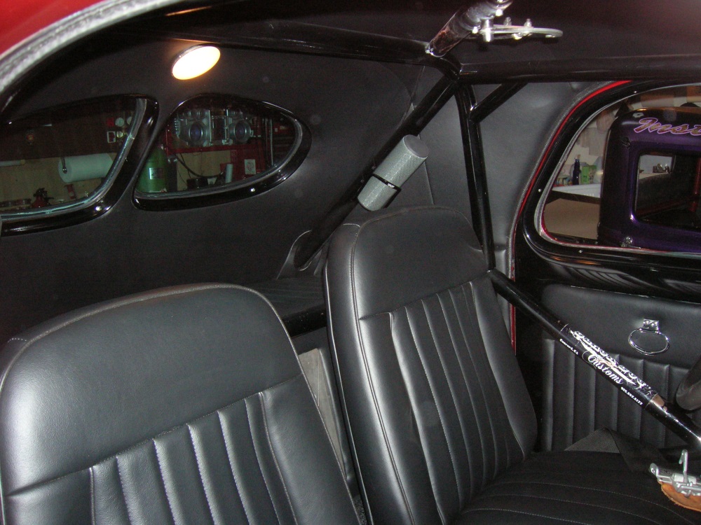 Hot rod upholstery 004.JPG