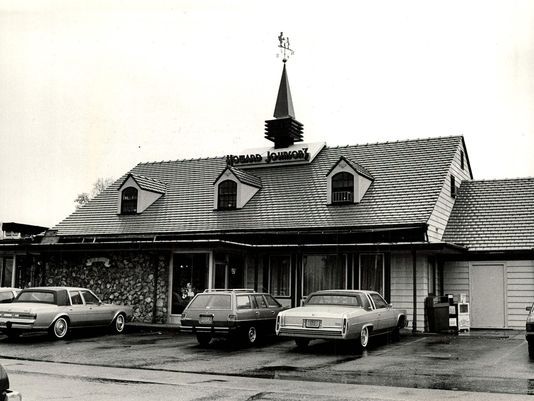 Howard Johnsons restaurant b&w.jpg