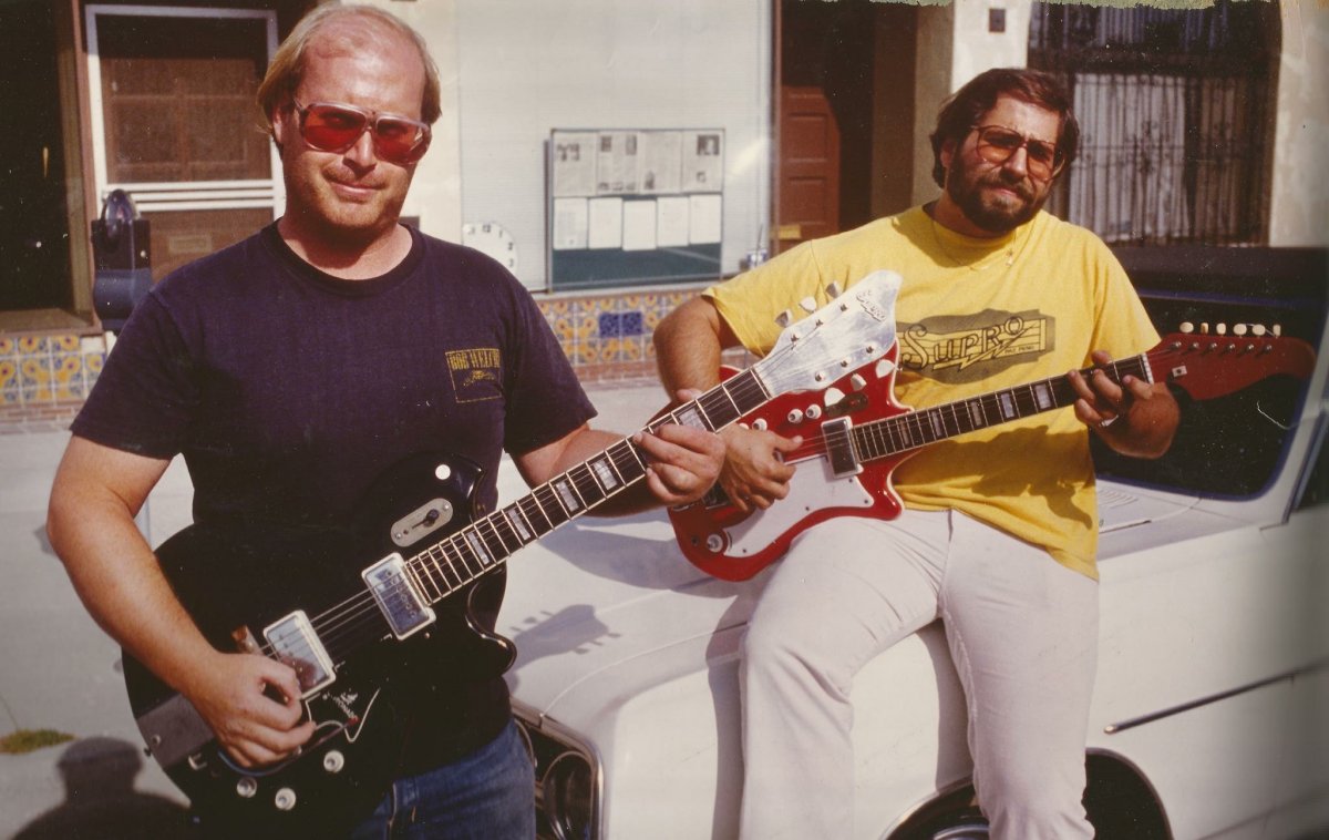 howie-and-alan-webe-guitar.jpg