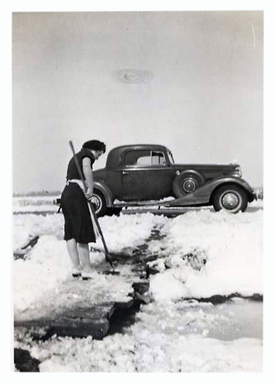howin snow.JPG
