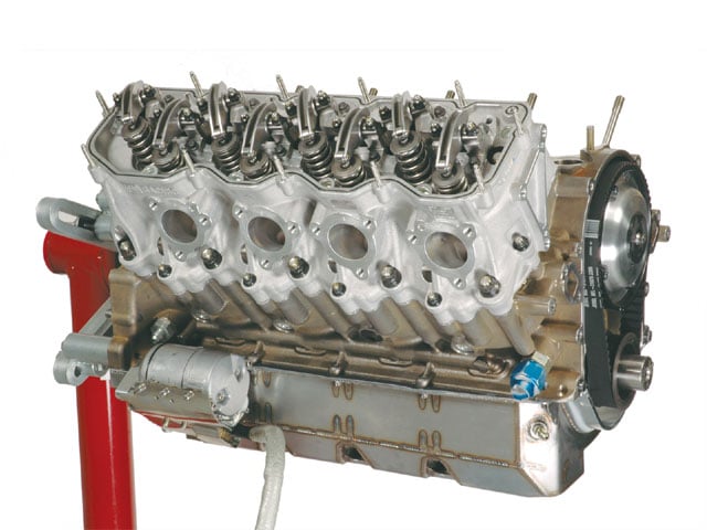 hrdp_0803_05_z-chevy_nascar_engine-.jpg