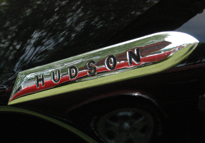 hudson-name-side-plate.jpg