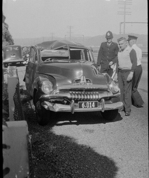 Hutt Rd 1955 maybe rental car.jpg