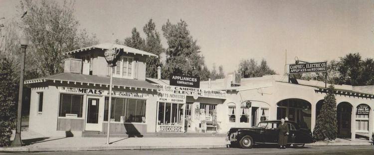 Ia-Browder-in-front-of-her-commercial-properties-on-Nevada-Way-Boulder-City-7.jpg
