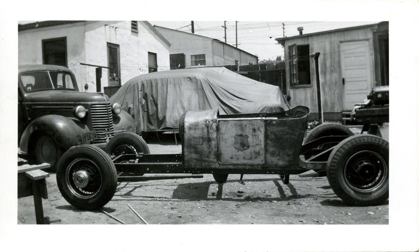 img154 roadster at F&J yard- NOTE- the relocated crossmembers1948EAEphto .jpg