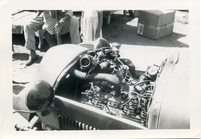 img387 Carbs broken in rollover crash Ed Emerson with Jackson's kids- 9 -1948EAEphto - Copy.jpg