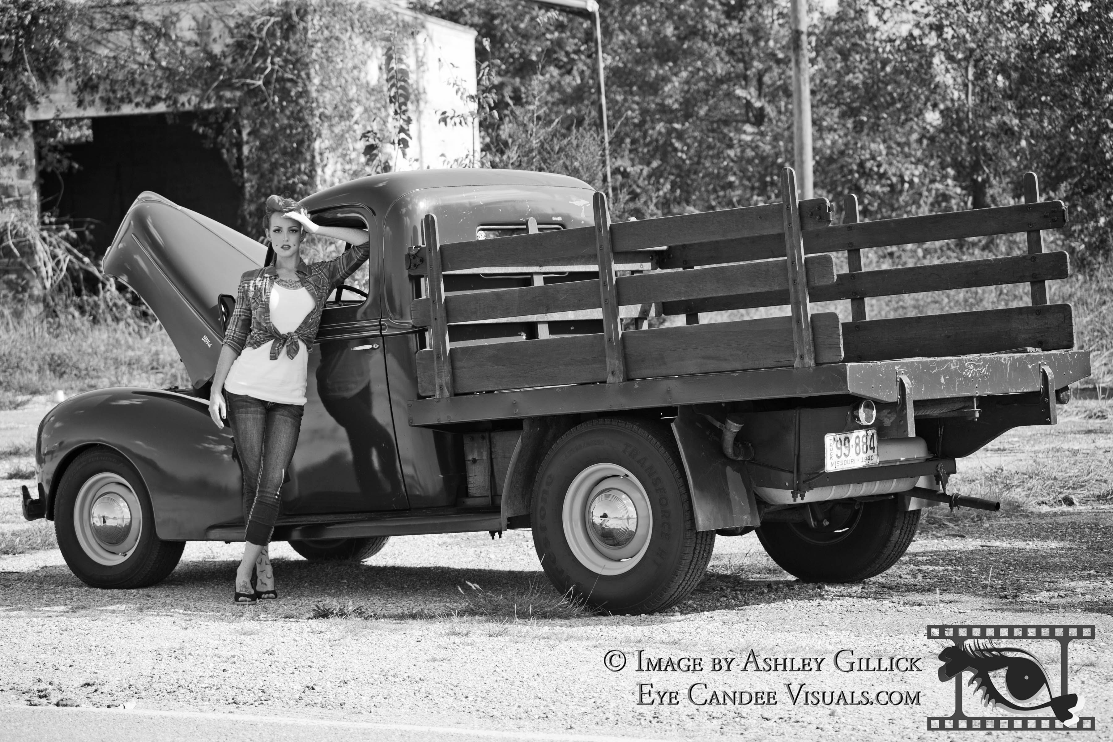 IMG_9429 BW S.jpg