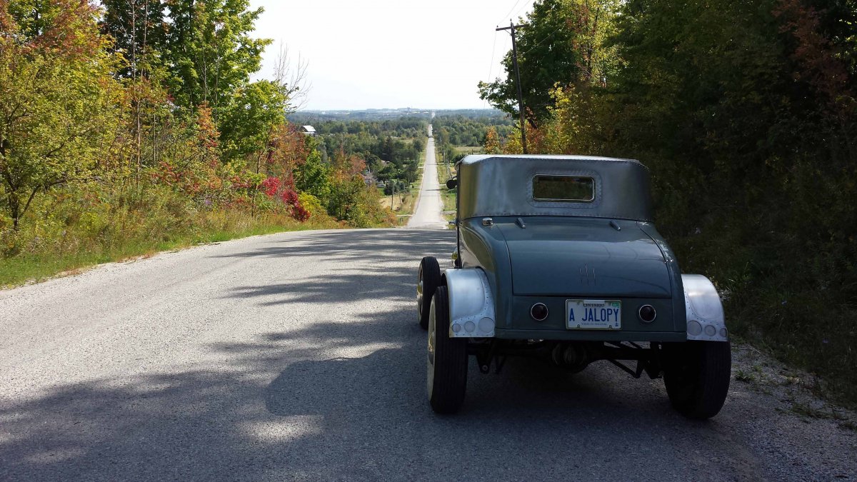 In_Front_of_the_road-_A_head.jpg