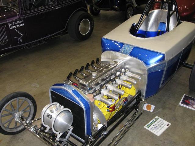 int and 6 cyl Chevy292Dragster.jpg