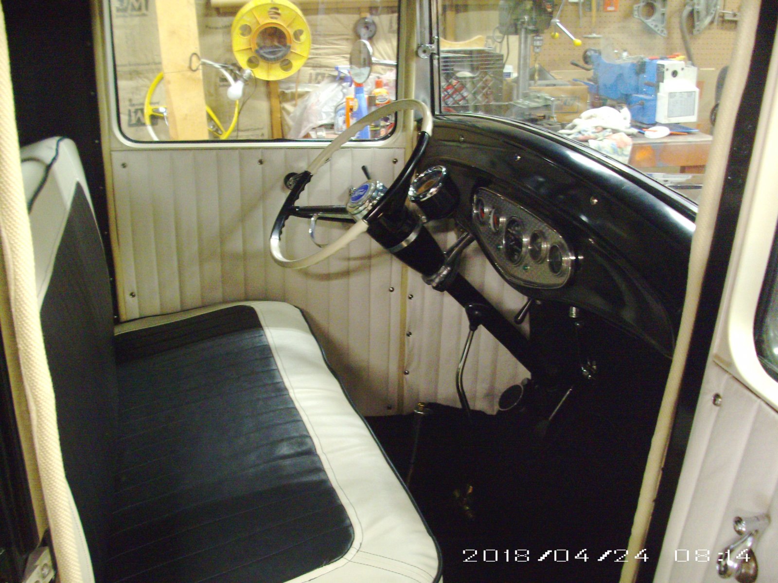 Interior 2.JPG