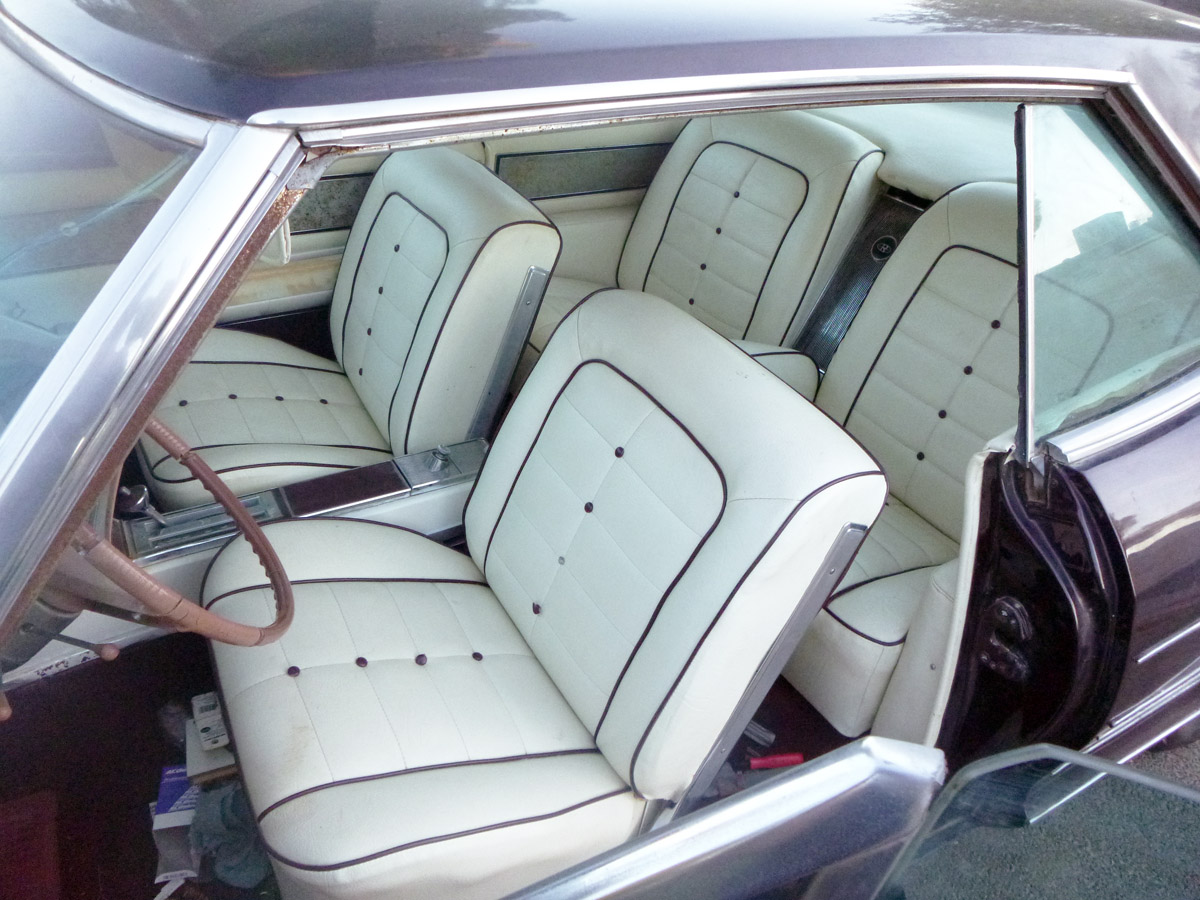 Interior4.jpg