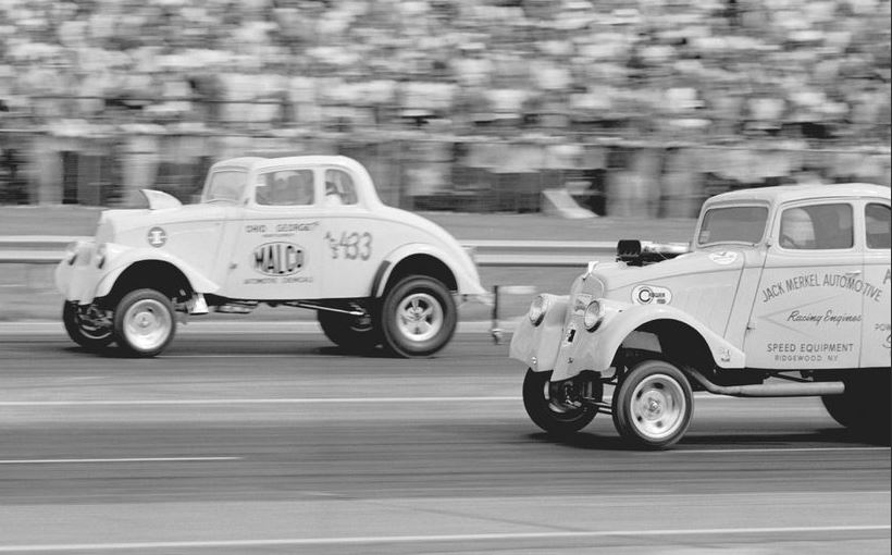 Jack Merkel goes down to the Malco gasser willys.JPG