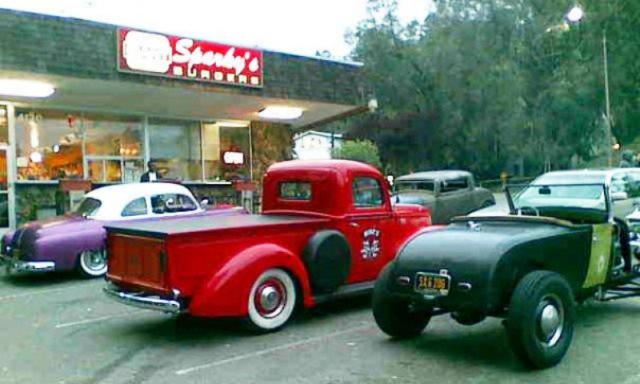 Jay Ward Hiboy, Mike Cancilla Pickup, & Jimmy Morales Chevy.jpg