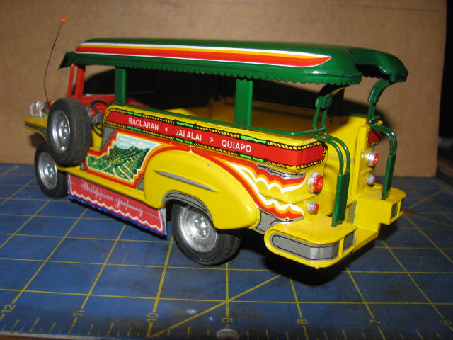 Jeepney 002.jpg