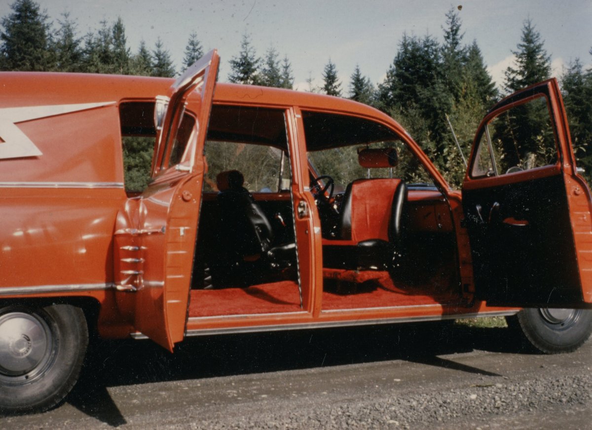 JnS car book071.jpg