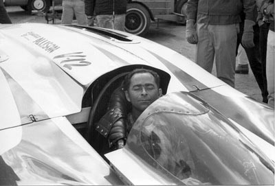 Jocko V-12 Streamliner (10).jpg