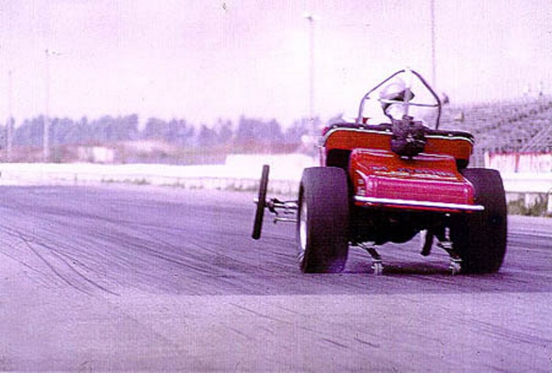 Joe Davis-Wes Ingram JewelT 1967 NHRA Super Eliminator World Champion.jpg