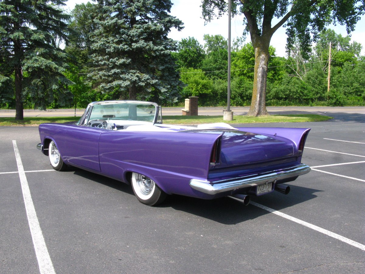 John's '58 Plymouth 'vert.JPG