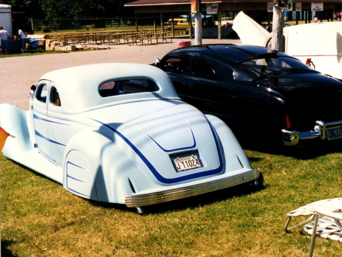 KUSTOM 190.jpg