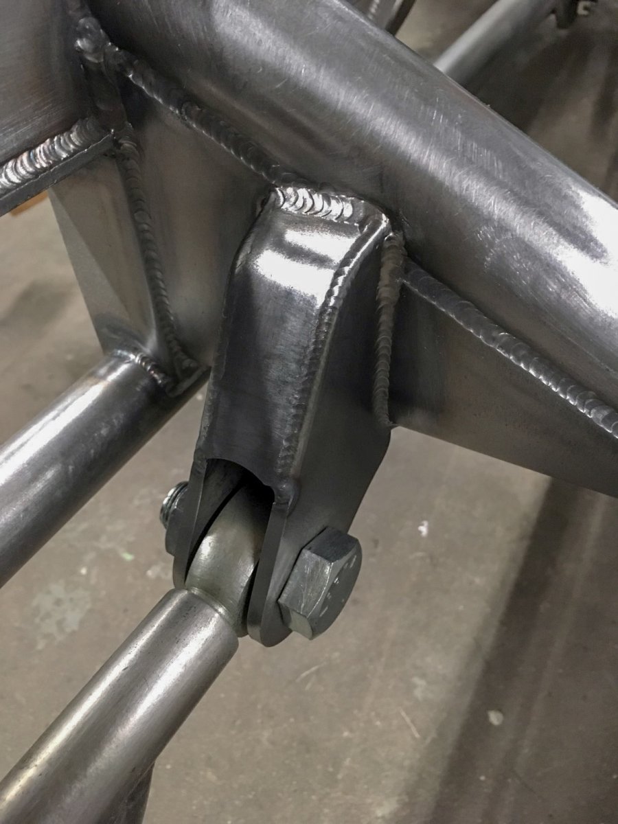 Ladder Bar Front Mount - Model A Ford Chassis.jpg