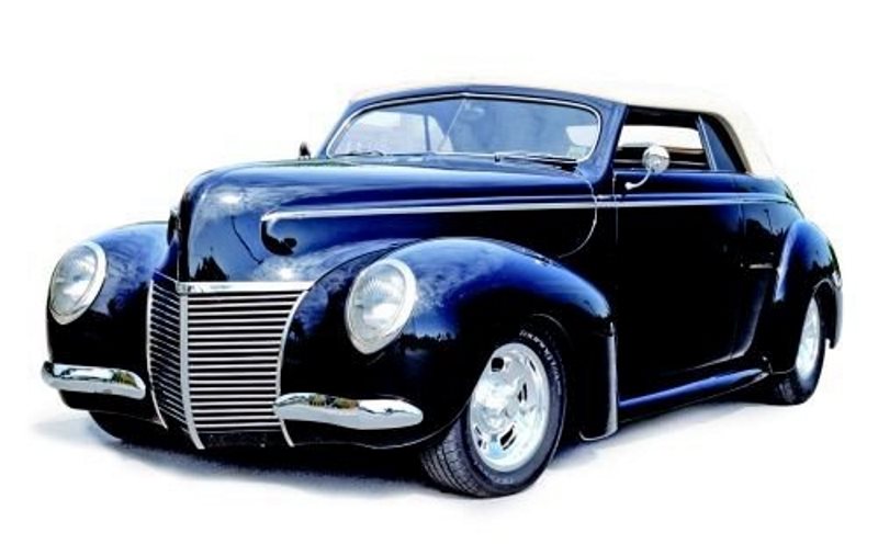 LaHaie's '39 Merc Vert (3-4 front).jpg