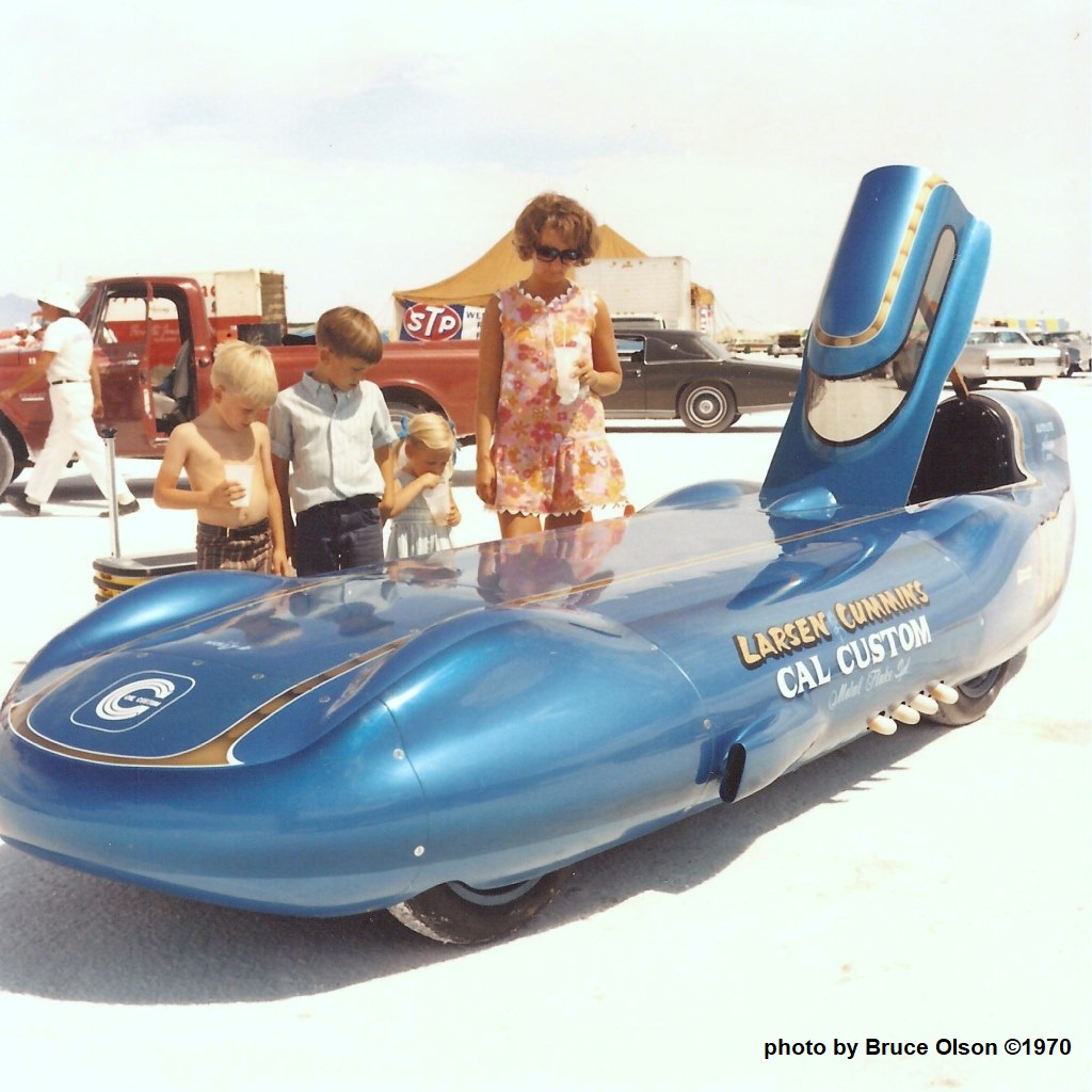 Larsen & Cummins #115 Streamliner @ Speed Week 1970.jpg