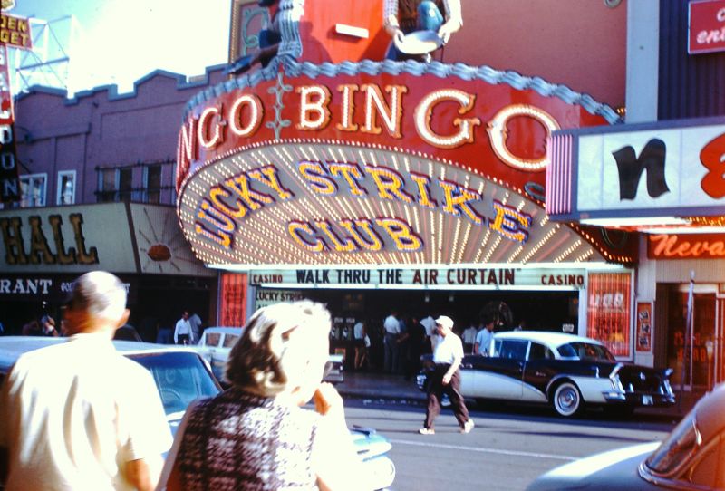 las-vegas-1960s-1.jpeg