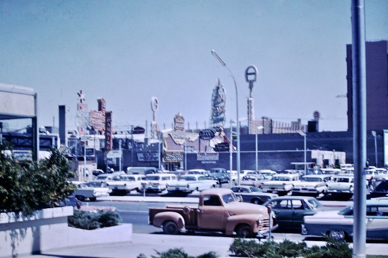 las-vegas-1960s-15.jpeg