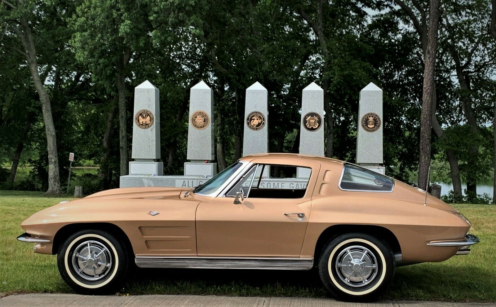 last-split-window-corvette-1.jpg