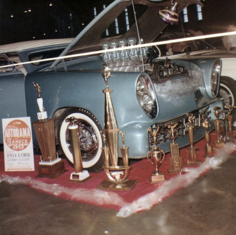 LenLegeirisFord01-vi.jpg