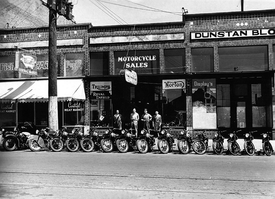 Les Blows Motorcycles 1947.jpg